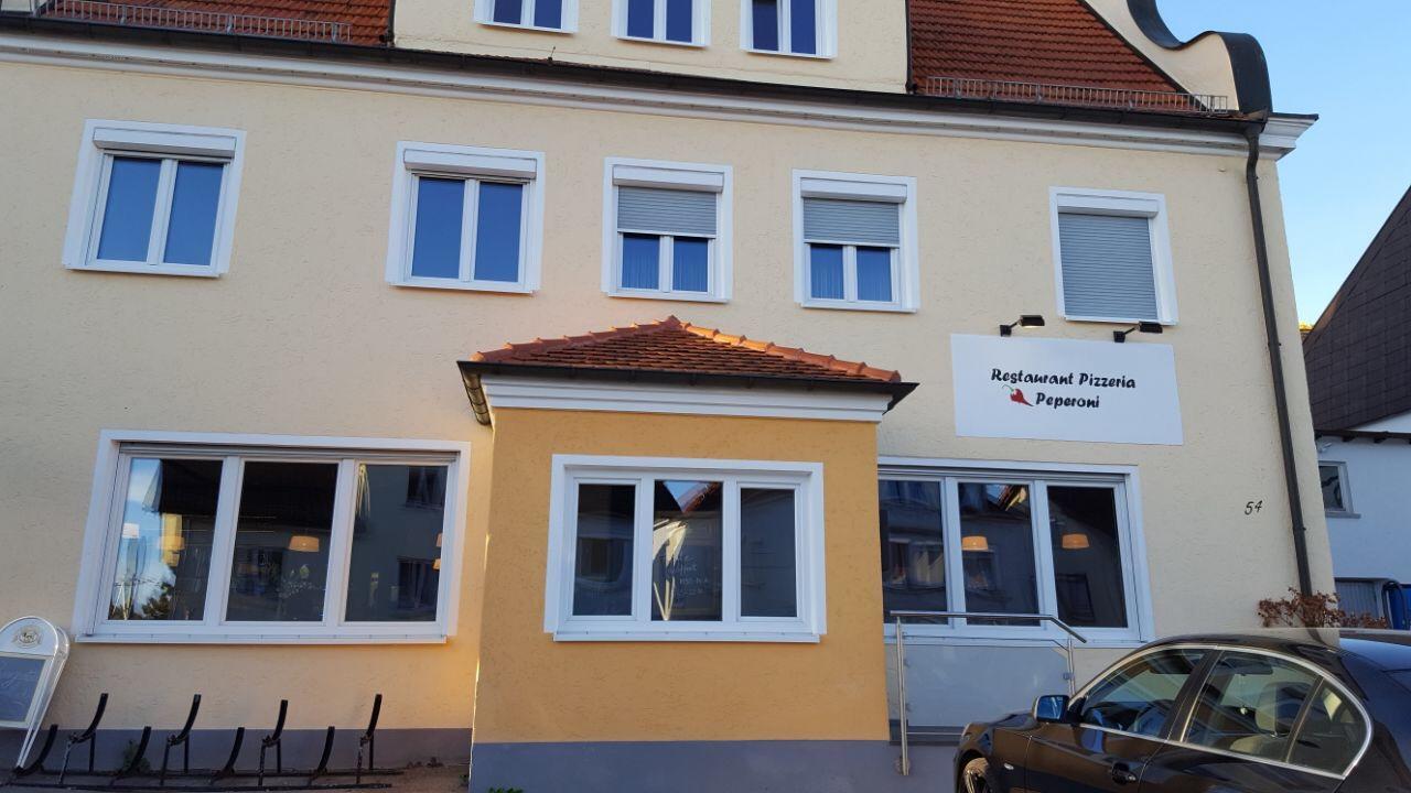Hotel Gaststaette Peperoni Biberach an der Riß Esterno foto