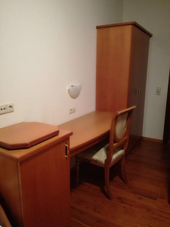 Hotel Gaststaette Peperoni Biberach an der Riß Esterno foto